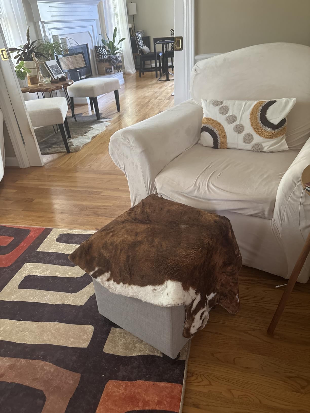 MACEVIA Faux Cowhide Rug Cute Cow Print Rugs Animal Area Carpet Western Decor for Bedroom Non-Slip 43.3