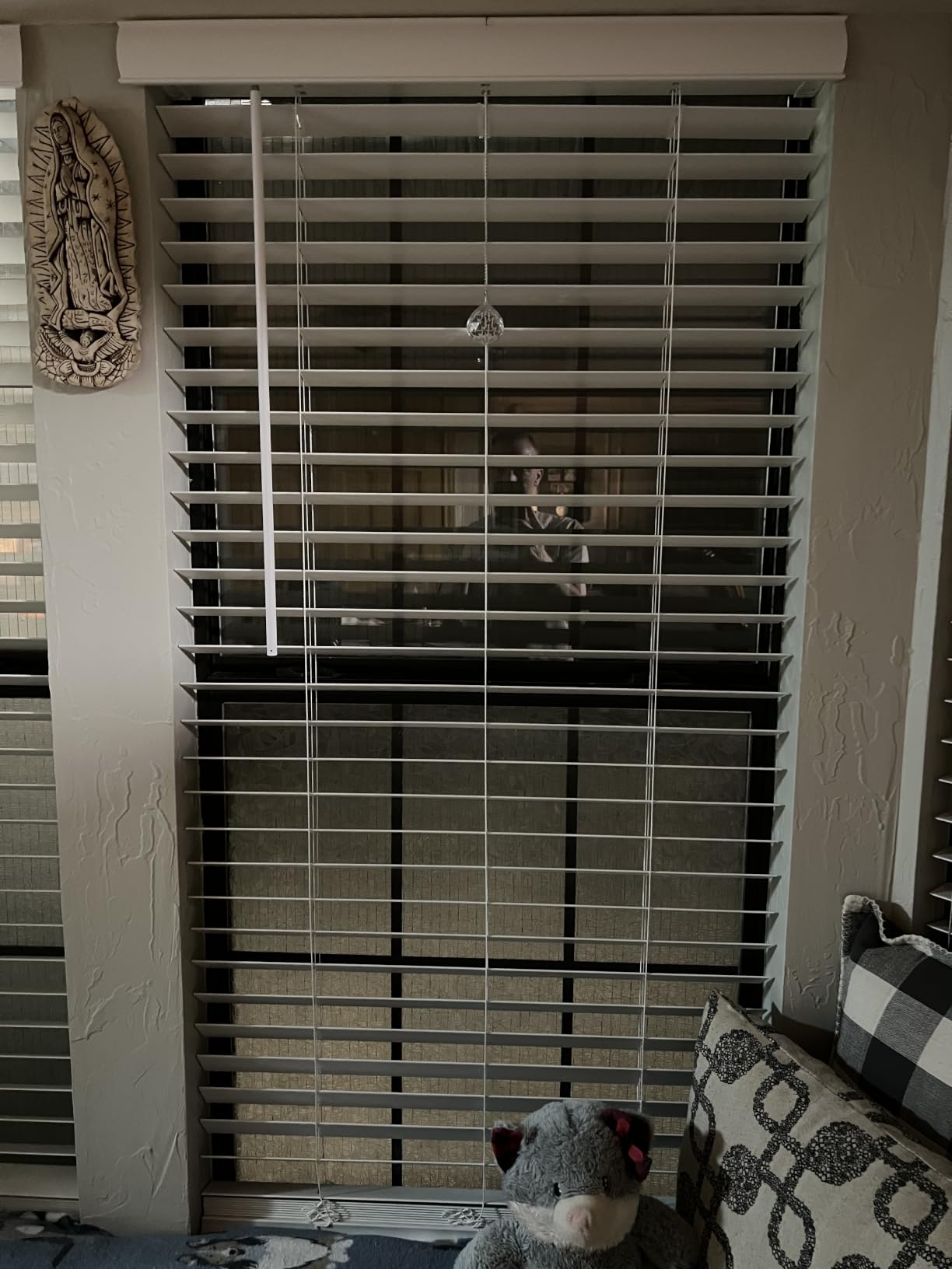 LOTUS & WINDOWARE Cordless Faux Wood Blinds, 23