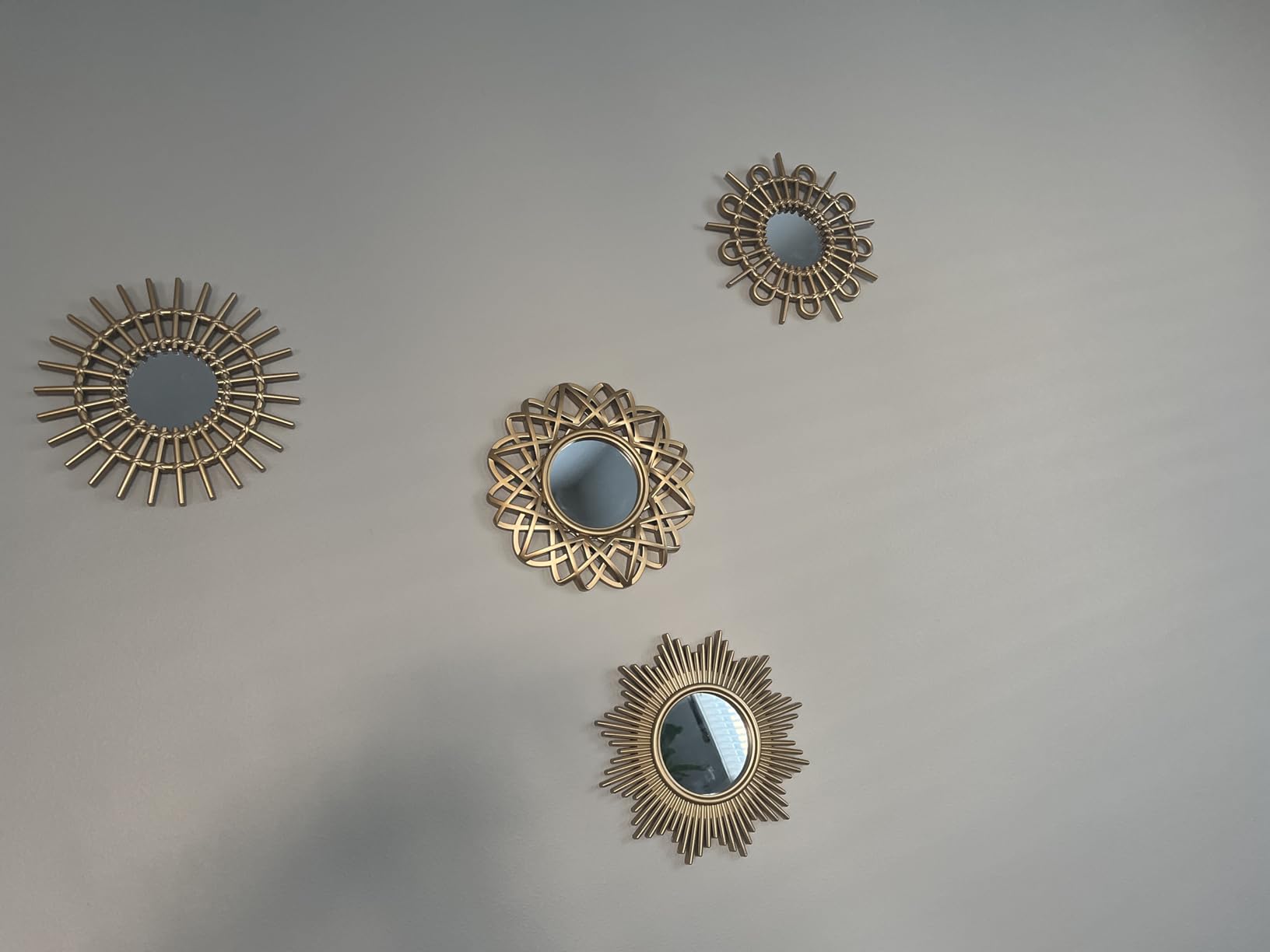 Namalu 6 Pcs Sunburst Round Mirror for Wall Decor, Elegant, Gold customer photo 1