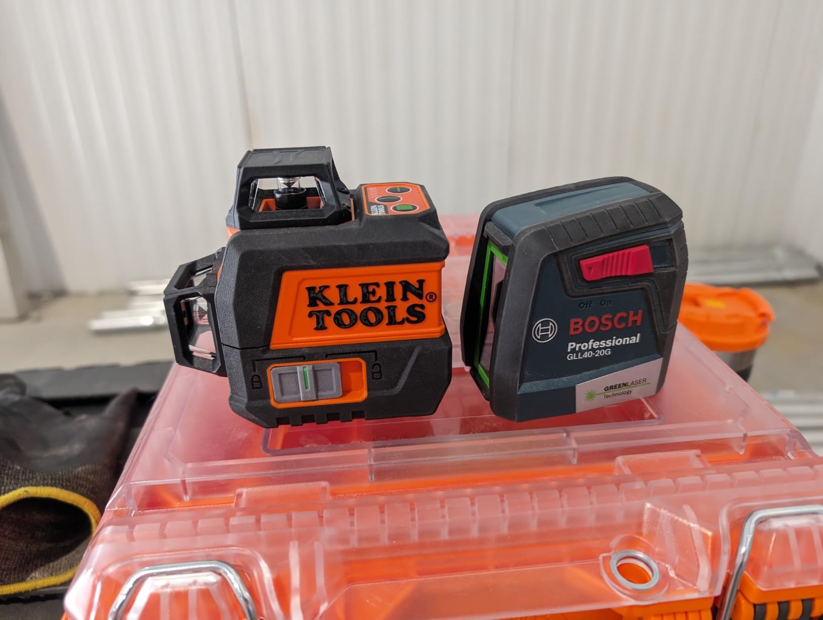 Klein Tools 93CPLG Compact Self-Leveling Laser Level, Bright Green Cross Line 360-Degree Laser Planes, Class 2 ≤ 1mW, Rechargeable, Magnetic Mount customer photo 2