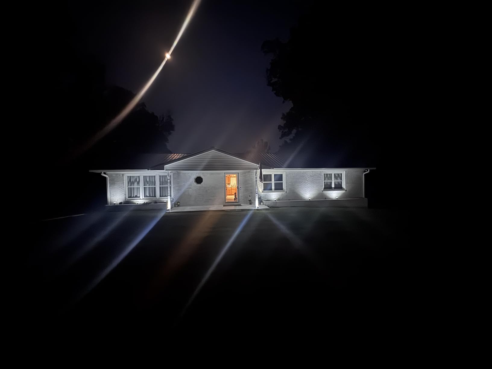AUDERWIN Solar Spot Lights Outdoor Waterproof, 4 Packs, Cool White customer photo 1