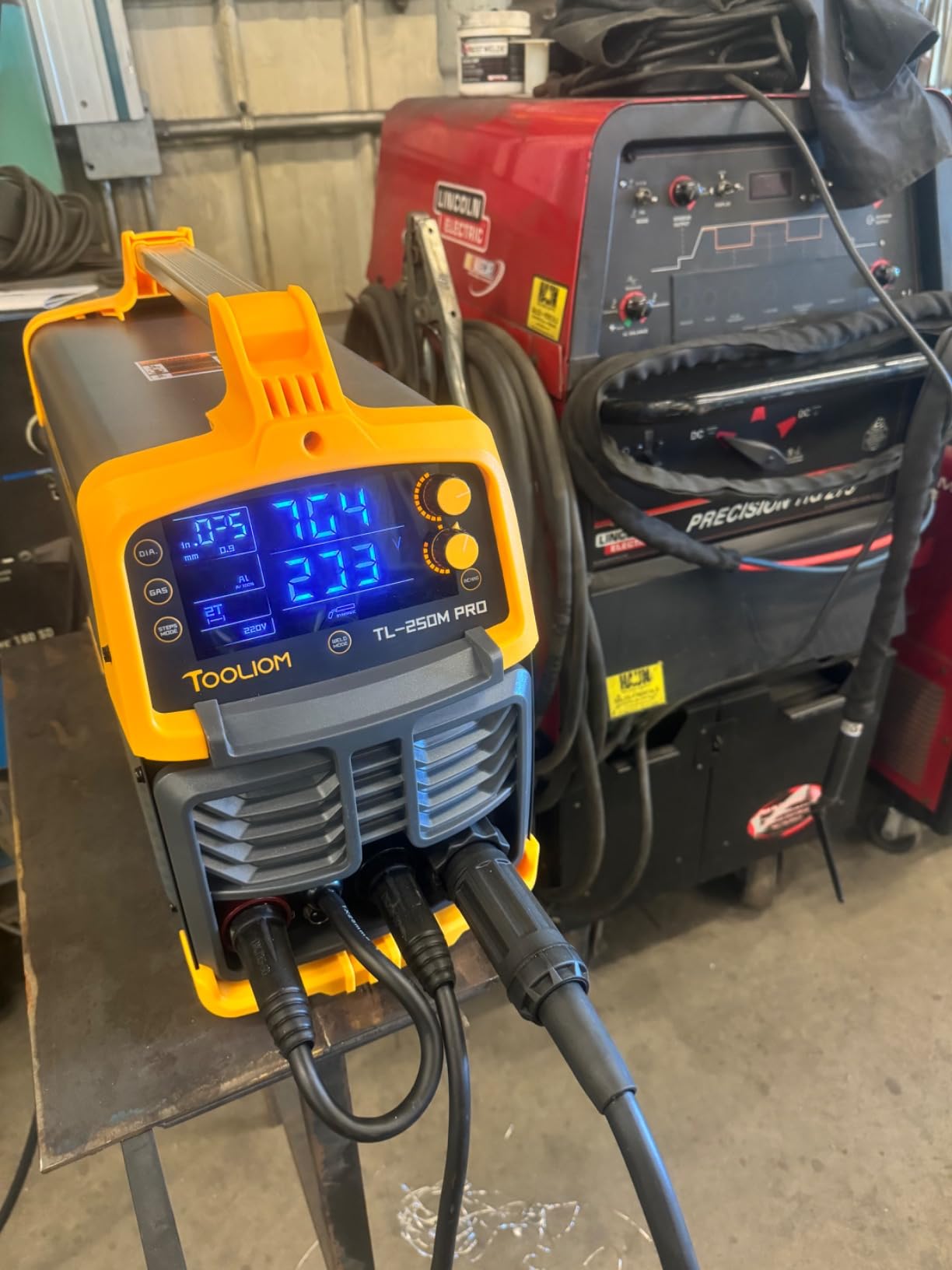TOOLIOM 200A TIG Welder with Pulse, 110V/220V Dual Voltage, 4 in 1 DC TIG/spot TIG/pulse TIG/stick multiprocess TIG welder, large digital display customer photo 1