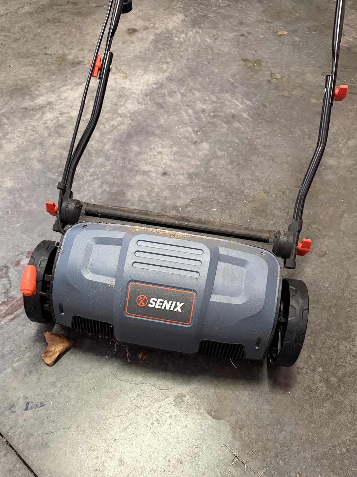 SENIX 13 Amp 15-Inch 2-in-1 Electric Dethatcher and Scarifier with 13.2-Gal Collection Bag,4-Position Depth Adjustment,Walk Behind for Lawn Garden Care Removing Thatch,Quick-Fold(SCE13-M) customer photo 2