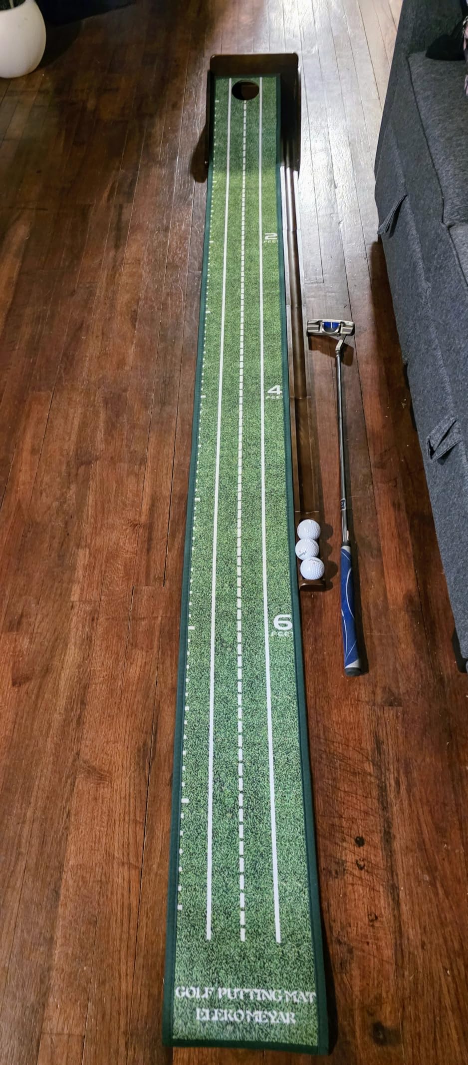 Putting Green Putting matt for Indoors Golf Putting Mat - Indoor Putting with Ball. Putting matt for Golf Practice, Portable and Easy to Clean. Great Gift customer photo 1