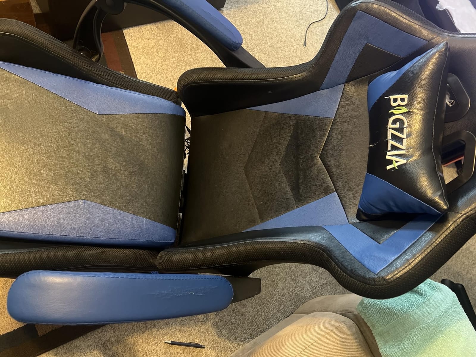 Bigzzia Gaming Chair with RGB LED Lights for Kids & Adults(Black/Blue) customer photo 1