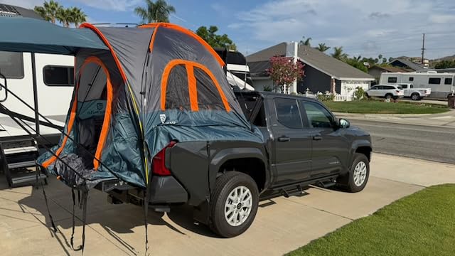 Truck Bed Tent 5.5' ~ 5.8', Upgrade Quick Setup Truck Tent for Camping, 3000mm Waterproof Pickup Truck Tent for 2 Person, Ford, GMC, Toyota, Chevy, Dodge, Nissan customer photo 1