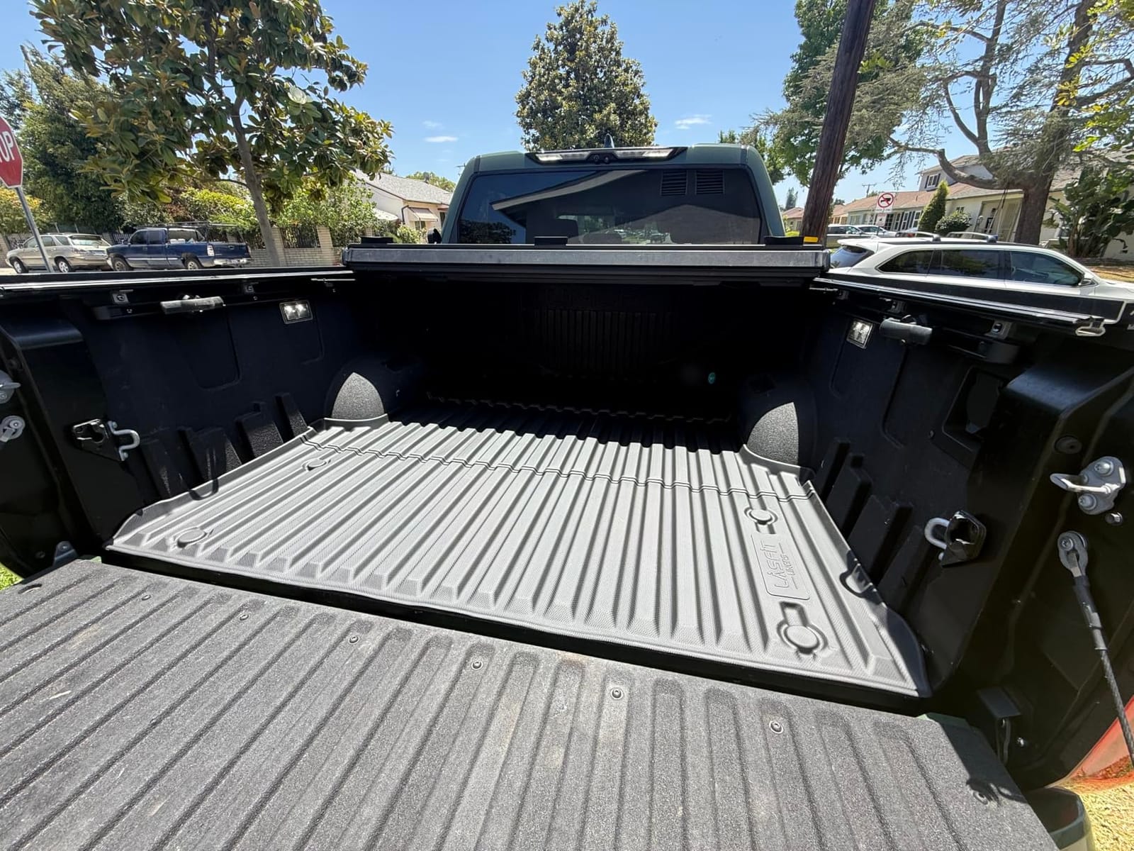 LASFIT Truck Bed Mat for Chevrolet Silverado/GMC Sierra 1500 2019-2026 customer photo 2
