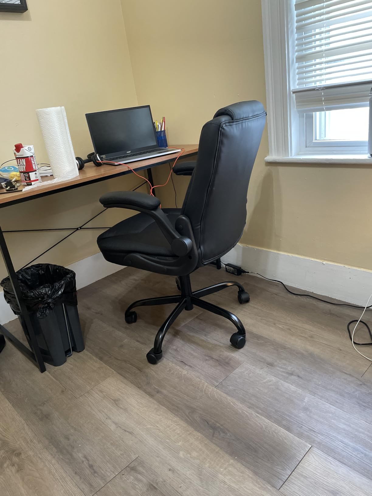 Leather Office Chair, PU Home Computer Desk Chairs with Ergonomic Back Support, 360°Swivel Free，Small Gmaing Chair with Wheels and Adjustable Armrests, for Short People Use, Black customer photo 2