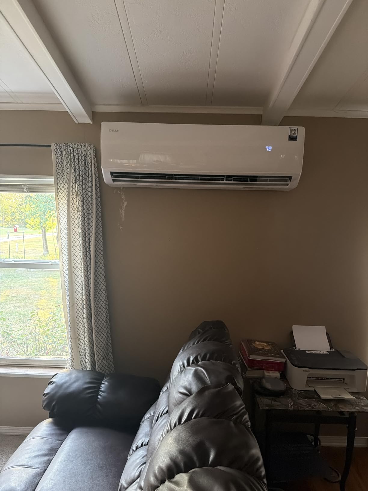 DELLA Econo Series 11500 BTU 115V Mini Split Air Conditioner with Heat Pump, Works with Alexa and Wifi, 17 SEER2 Cools up to 550 Sq. Ft, Ductless Inverter System, 16.4ft Installation Kit Included customer photo 1
