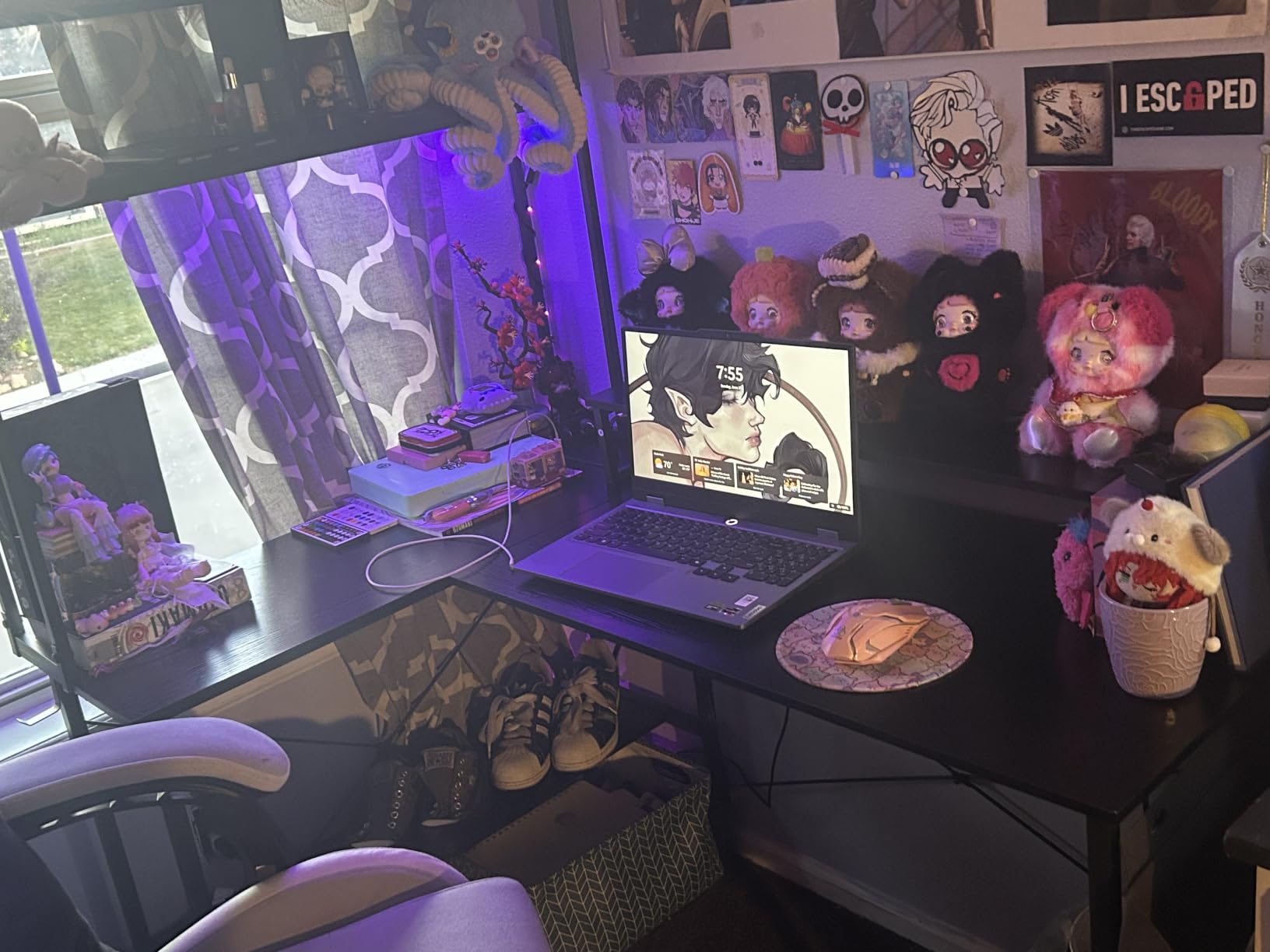 Aheaplus L Shaped Gaming Desk with Power Outlets & LED Lights, Black customer photo 1