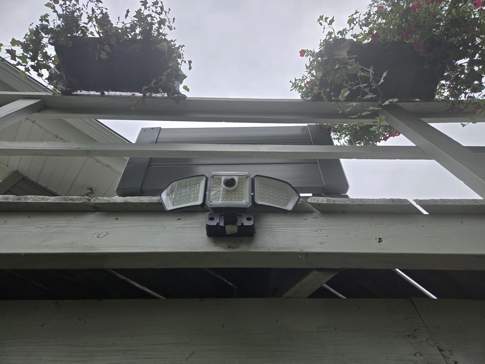 Bell+Howell 2 Pk Bionic Solar Flood Lights Outdoor Motion Sensor customer photo 1