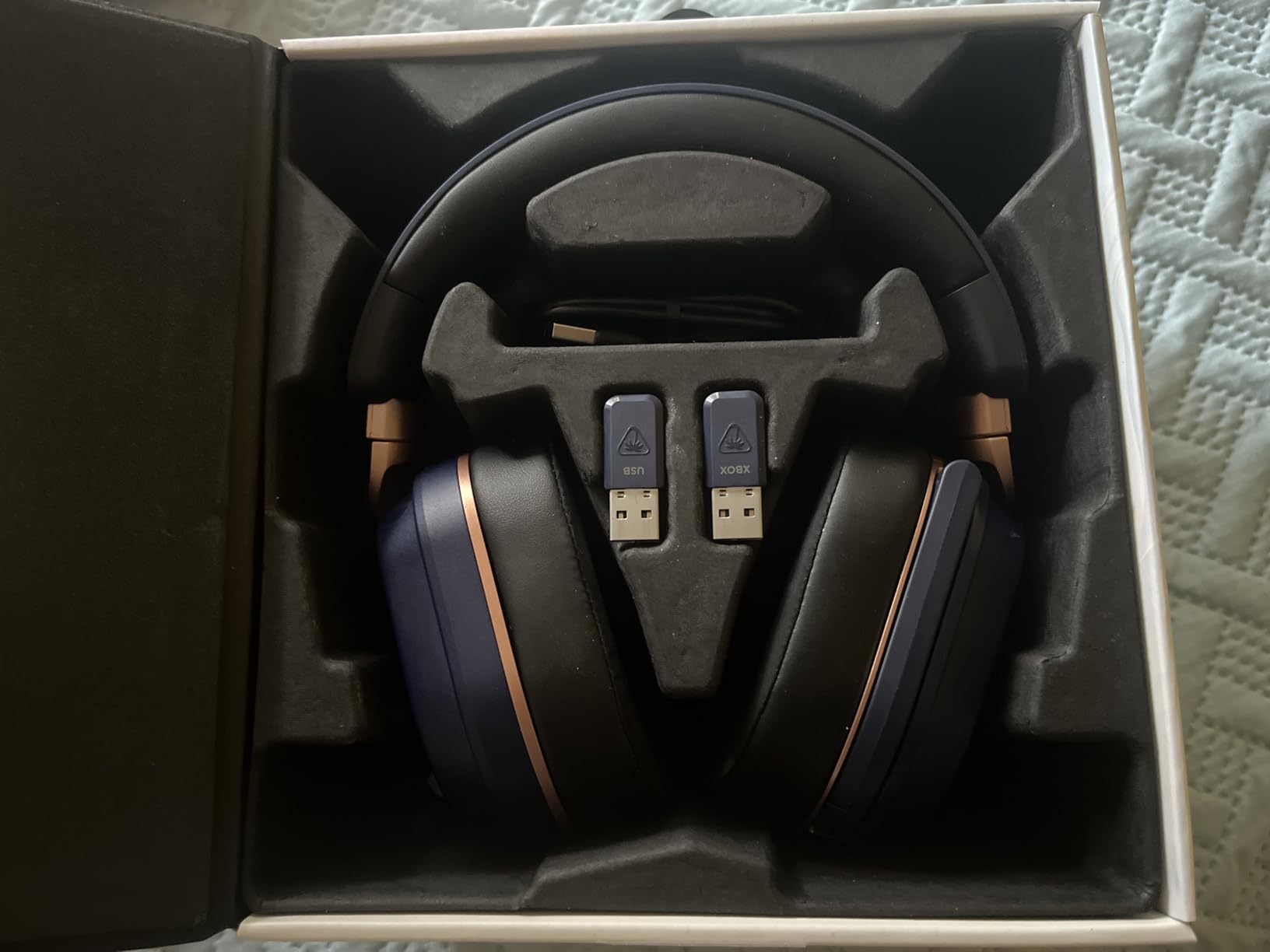 Turtle Beach Stealth 700 Wireless Gaming Headset for Xbox, PS5, PC, Mobile customer photo 1