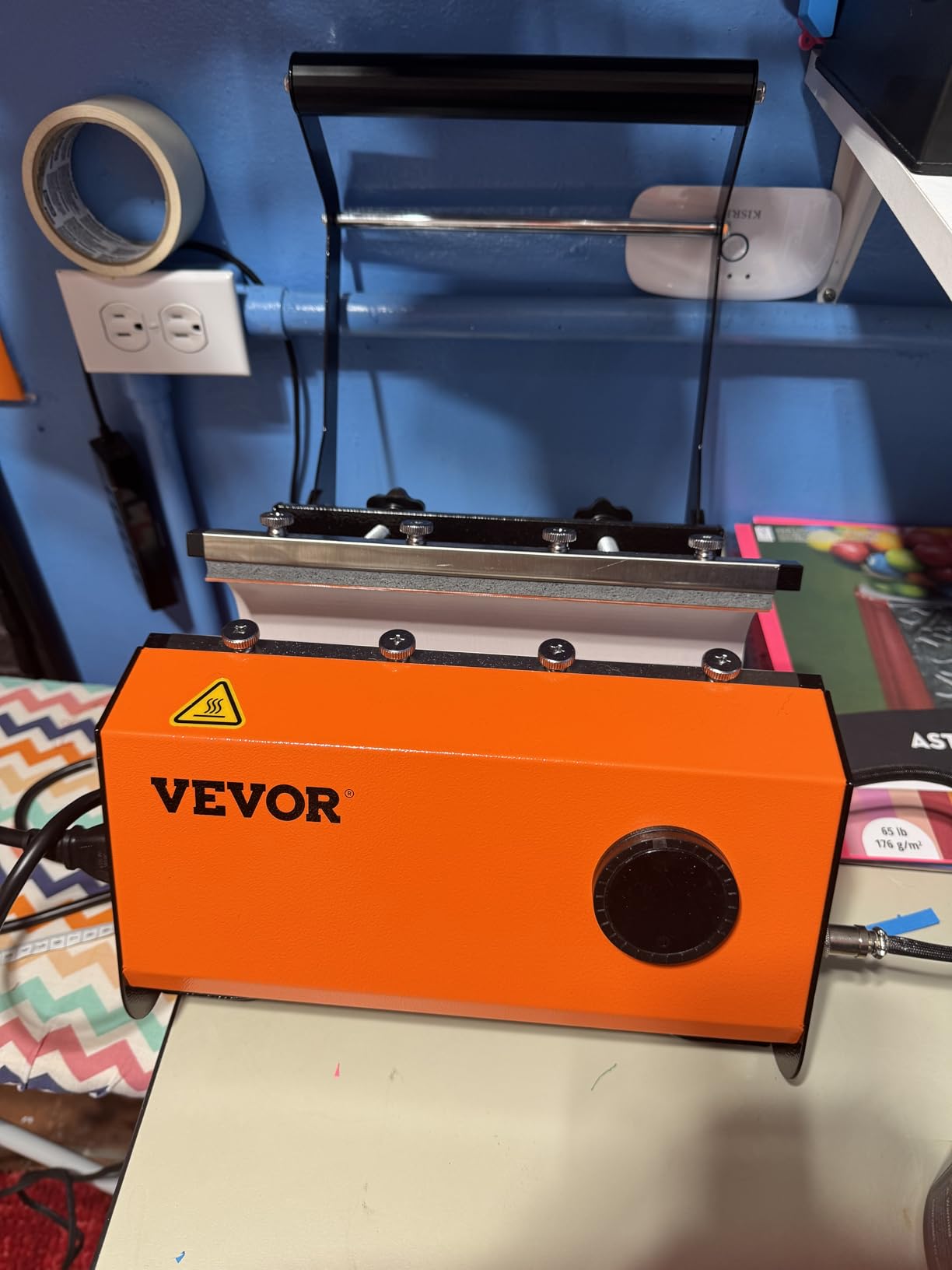 VEVOR Tumbler Heat Press Machine, 11-30oz Mug Press, Heat Up Fast and Even, Tumbler Press with Sublimation Paper, Tape and Gloves, Temp and Time Setting, for Sublimation Tumblers, Cups, Mugs, Green customer photo 2