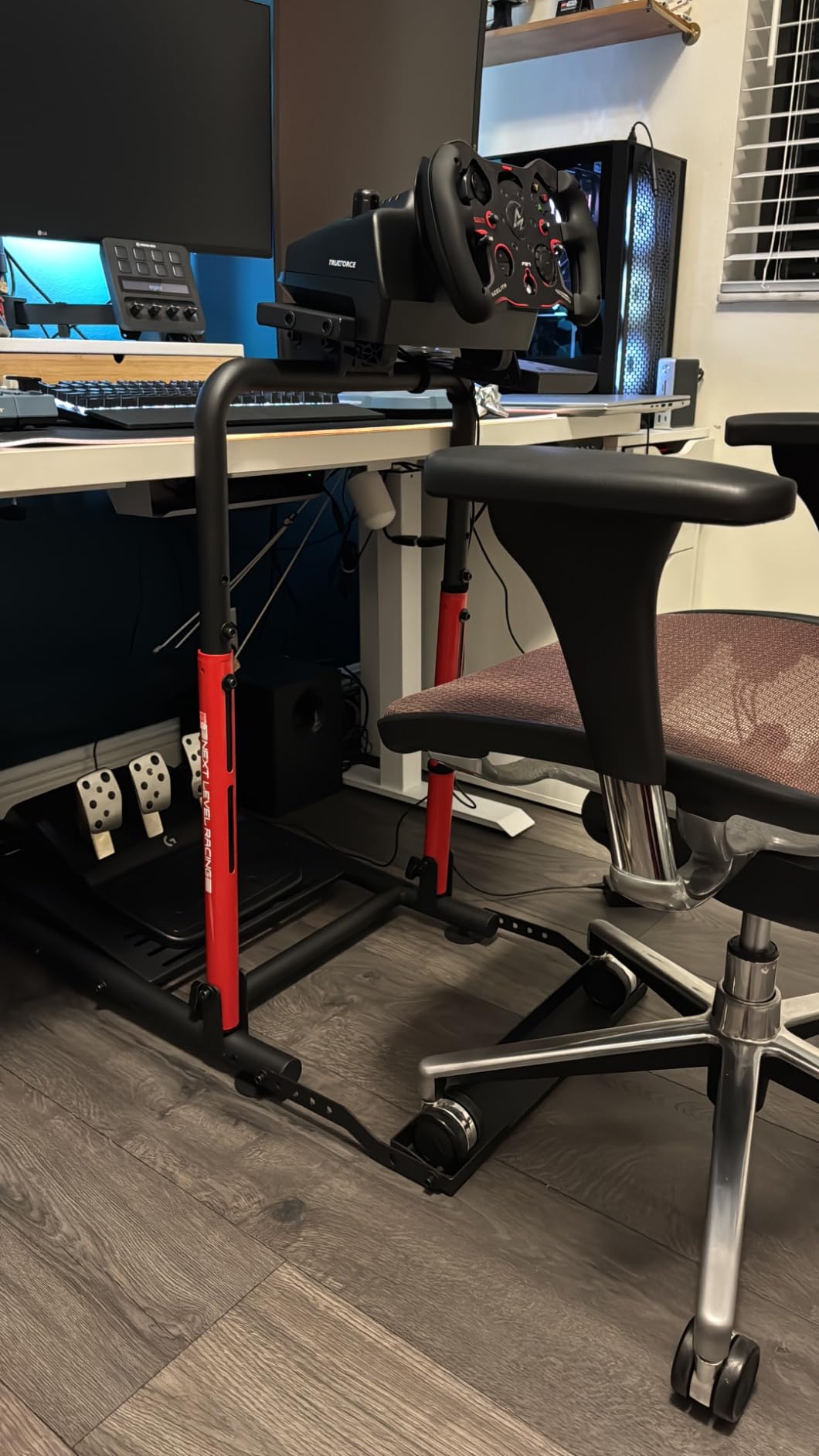 Next Level Racing Wheel Stand Lite 2.0 (NLR-S040) customer photo 1