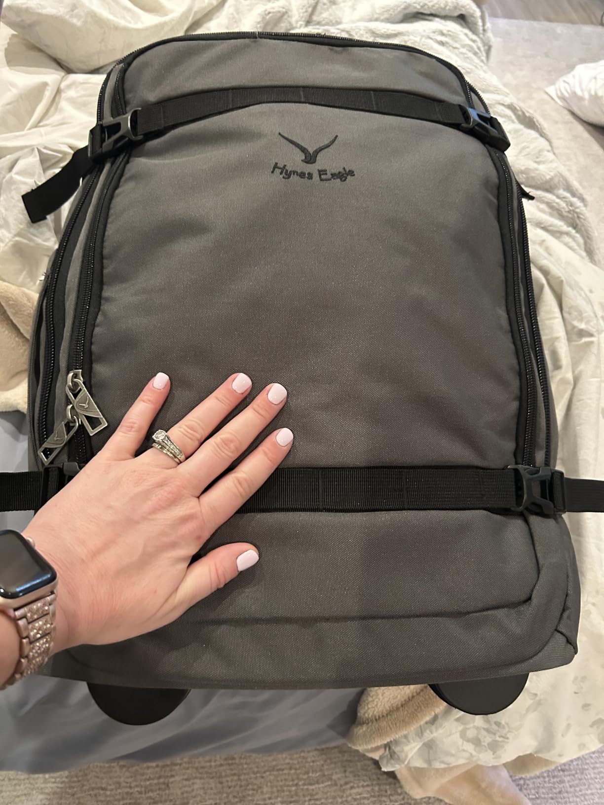 Hynes Eagle Rolling Backpack 42L Backpack with Wheels Airline Approved Carry on Luggage Laptop Travel Suitcase Bag for Women Men Jet Black customer photo 1