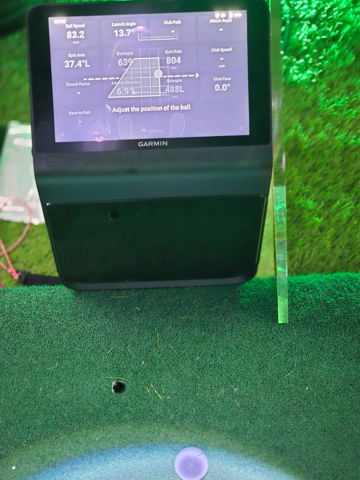 Garmin Approach® R50, Premium Golf Launch Monitor & Simulator customer photo 2