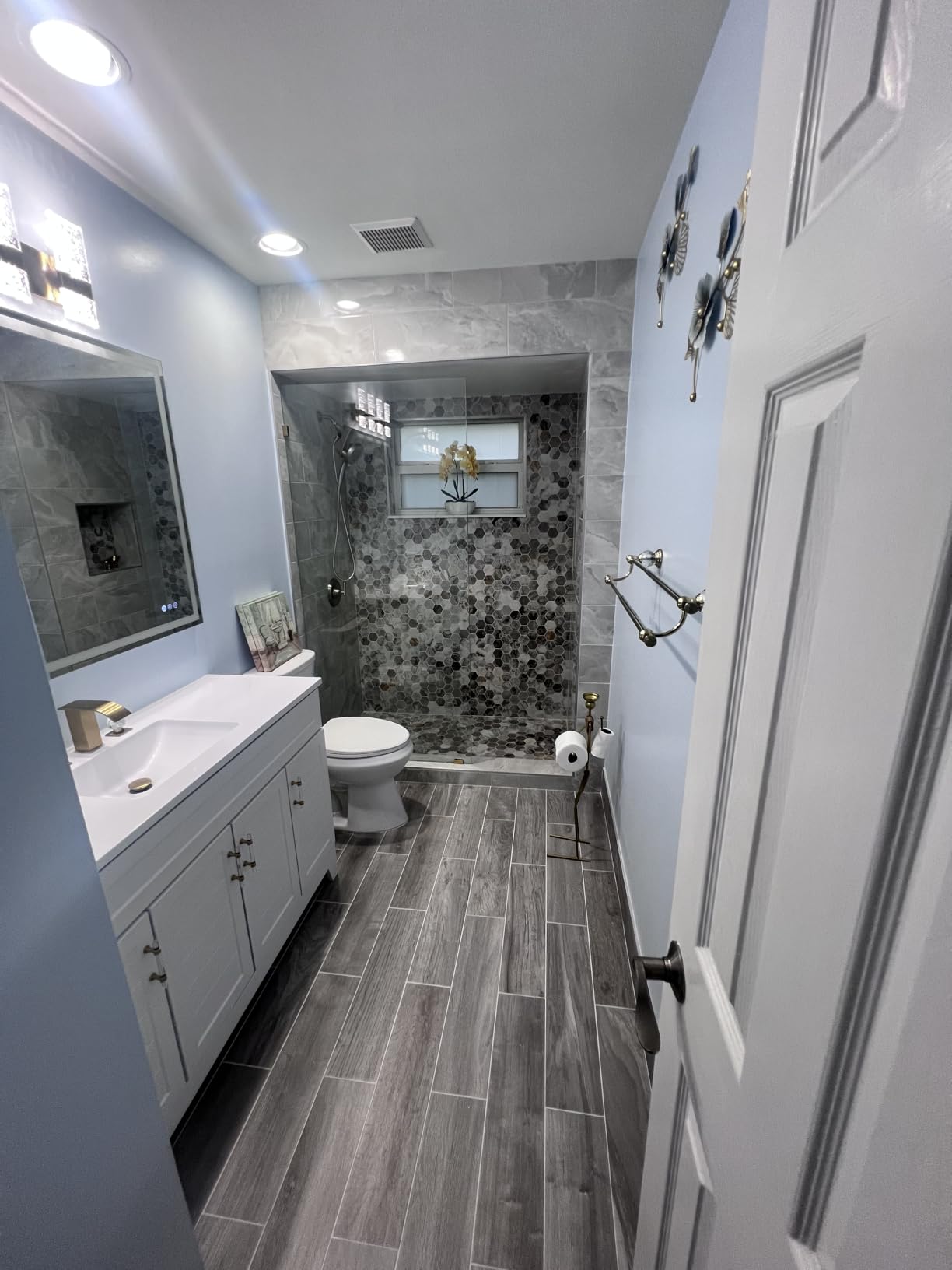 Koonmi 48x36 LED Bathroom Mirror with Light, Anti-Fog, 3 Colors customer photo 1