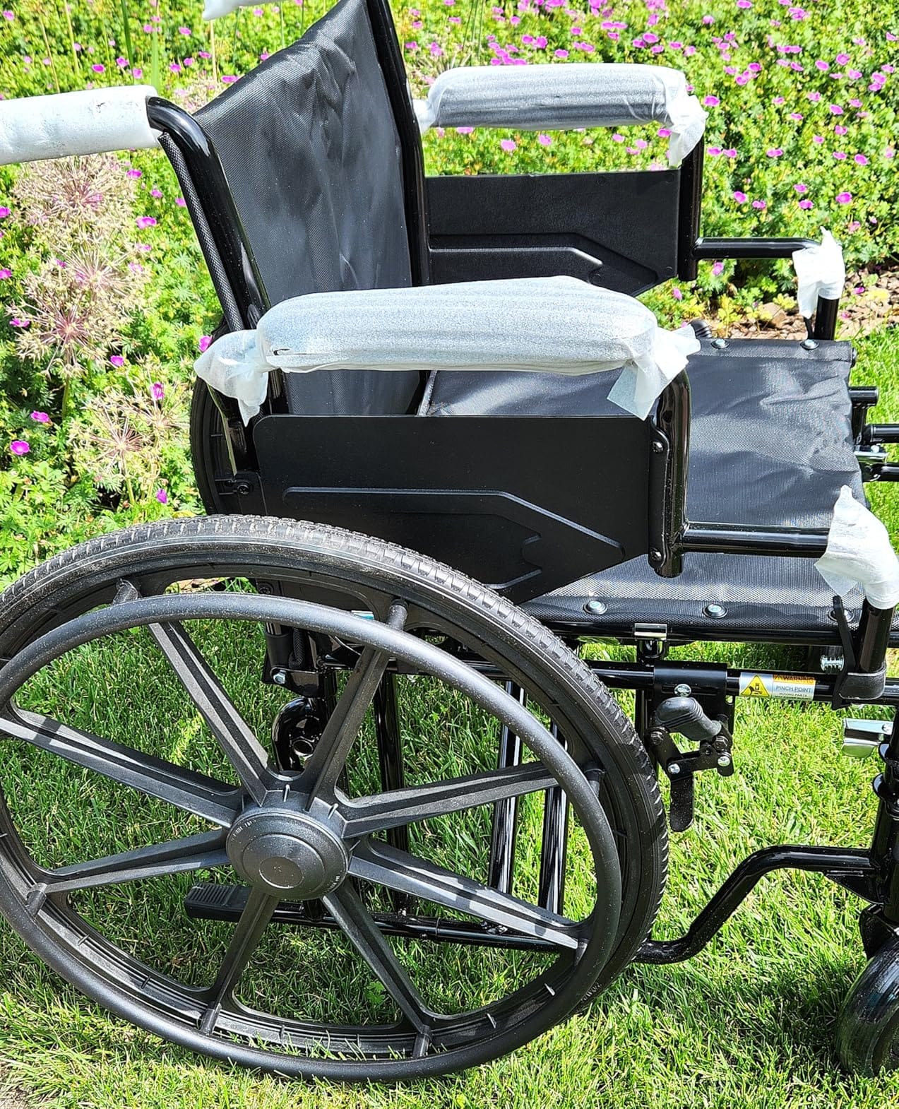PEPE Mobility Bariatric Wheelchair, 22 Inch Seat, Supports 500 lb, Foldable customer photo 2