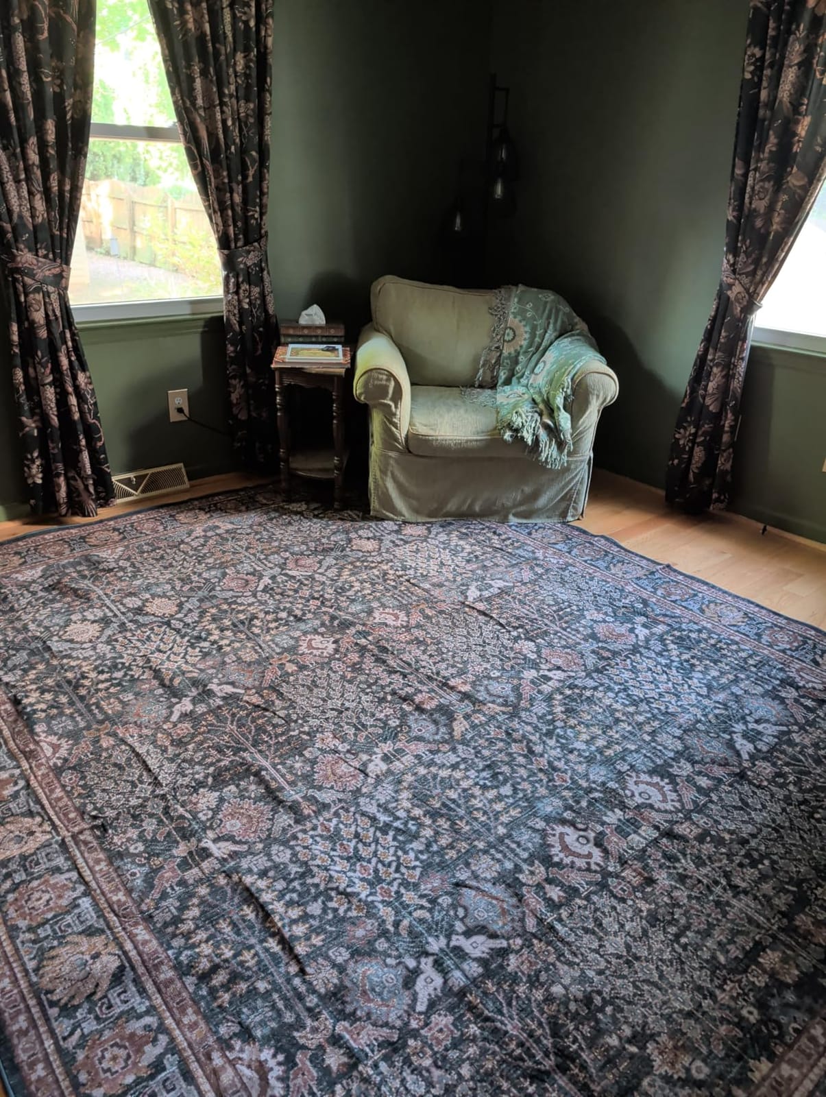 Bavni Washable Rugs 8x10 for Living Room, Vintage Floral, Dark Green Brown customer photo 1