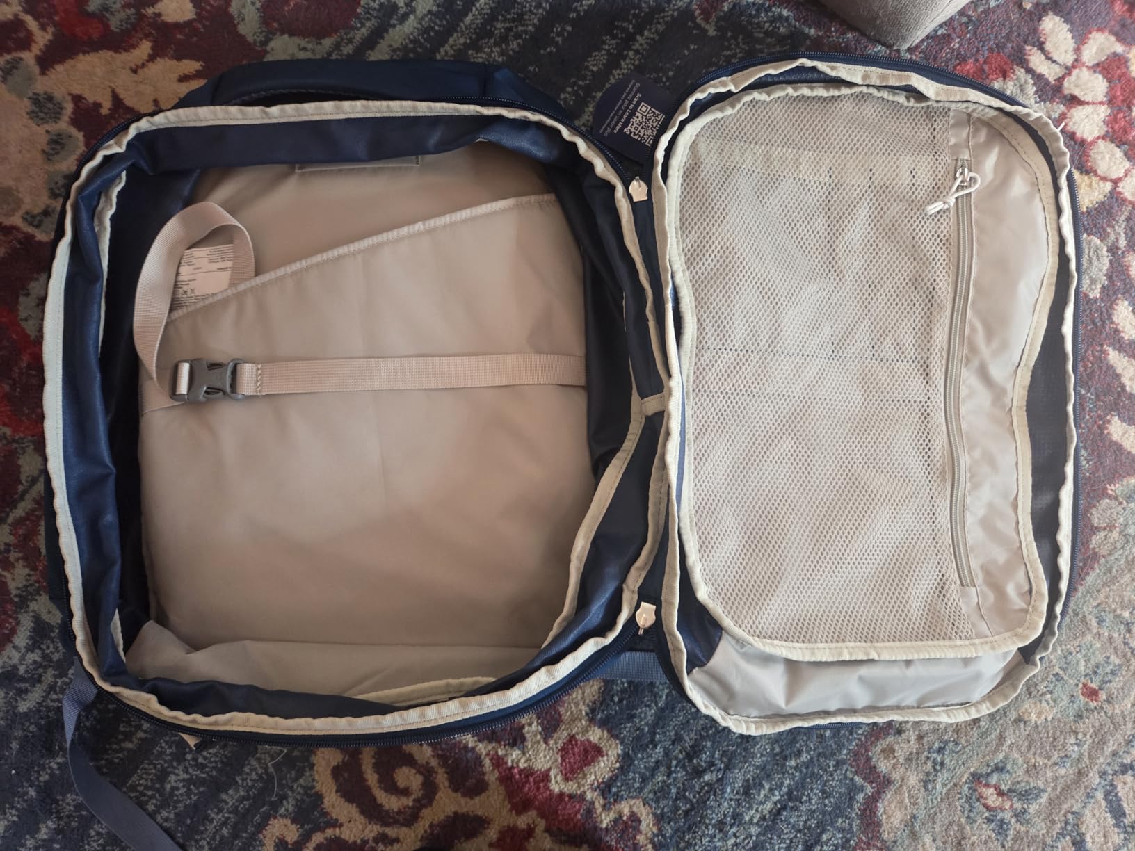 Osprey Daylite Expandable 26+6 Travel Pack, Gray OS customer photo 2