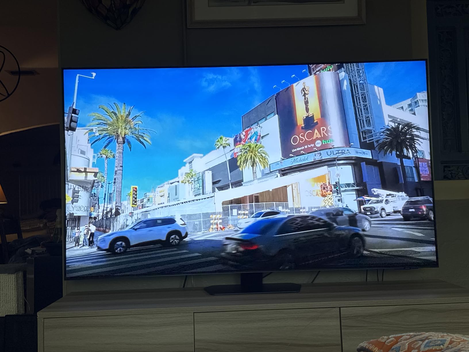 Samsung 50-Inch Class Neo QLED 4K QN90F Series, Vision AI, Mini LED Smart TV (2025 Model, 50QN90F) Neo Quantum HDR+, Object Tracking Sound Lite w/Dolby Atmos, Glare Free, Gaming Hub, Alexa Built-in customer photo 2