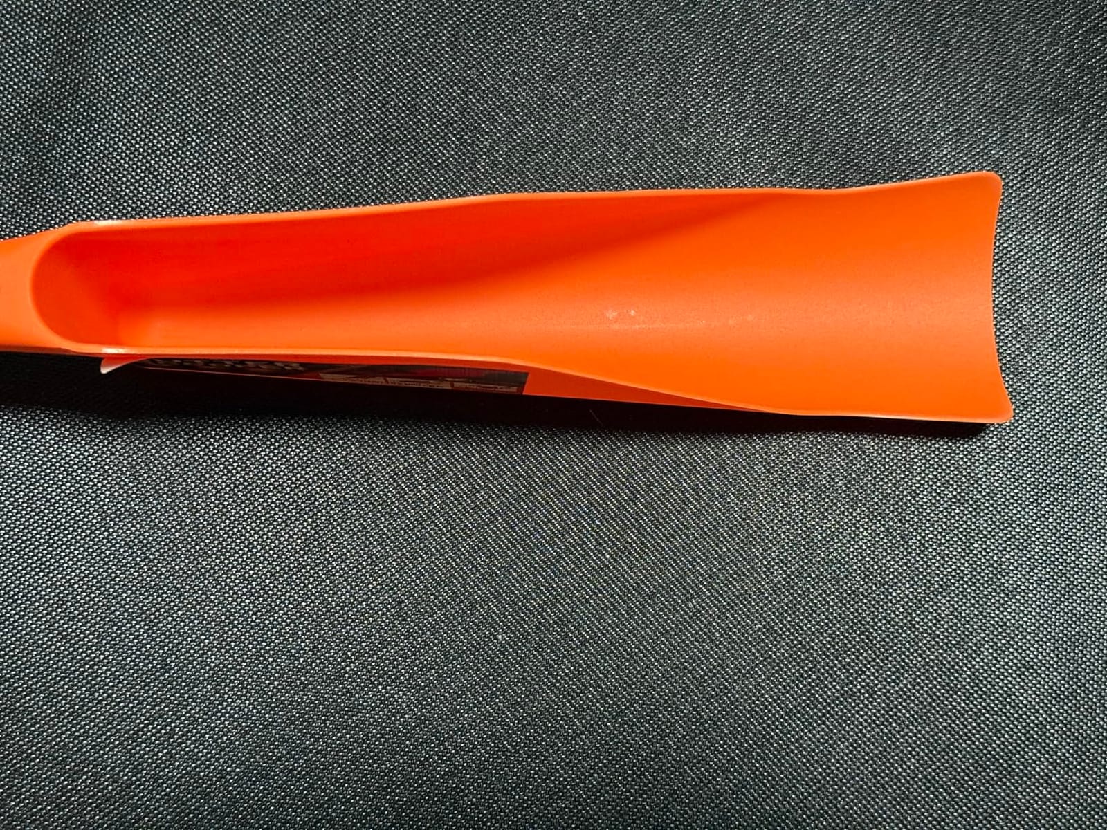 Gutter Scoop Cleaning Tools - Easy Removal of Leaves and Dirt - Deep Curved Gutter Scooper Shovel for Leaves & Debris, High-Impact Polypropylene, Ergonomic Handle, Fits Most Rain Gutters customer photo 2
