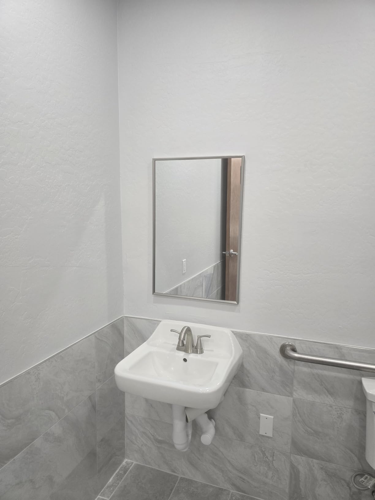 TETOTE Brushed Nickel Bathroom Mirror 24