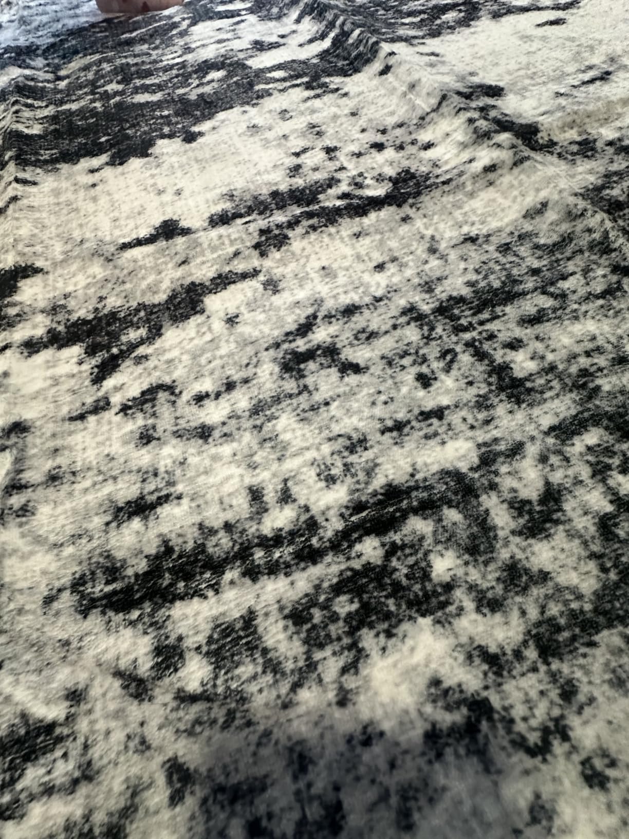 5x7 Area Rug Living Room: Modern Washable Indoor Carpet Black customer photo 1