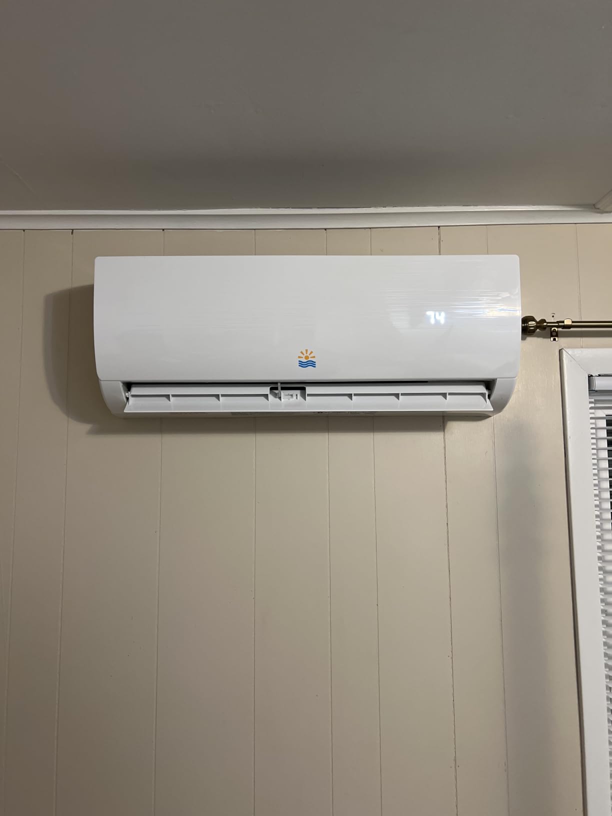 Rellytech Mini Split AC/Heating System, 12000 BTU, 19 SEER2 115V/110V customer photo 1