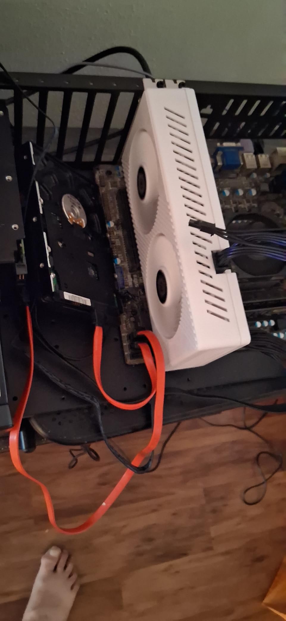 MOUGOL AMD Radeon RX 580 8GB GDDR5 Gaming Graphics Card HDMI/DP/DVI - White customer photo 1
