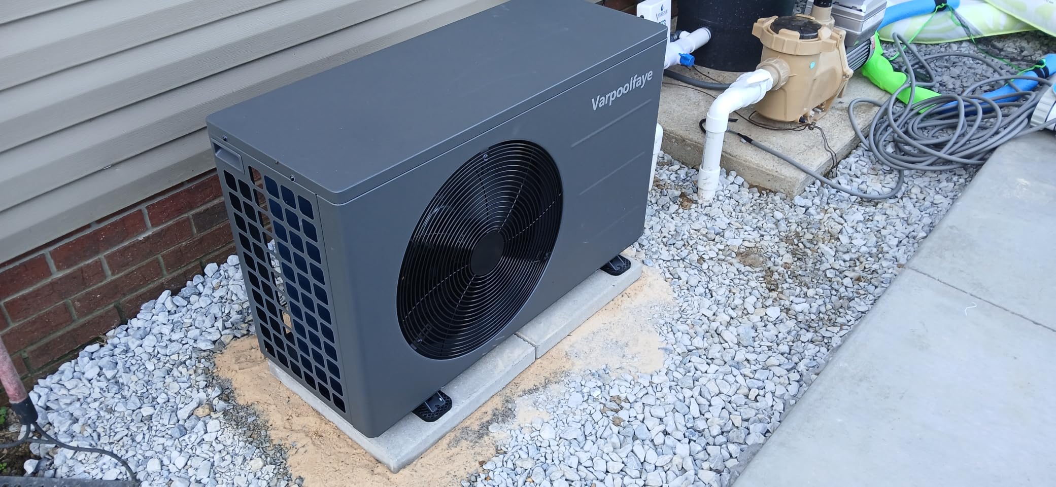120,000 Btu Inverter Pool Heat Pump for Inground Pools 220V customer photo 1