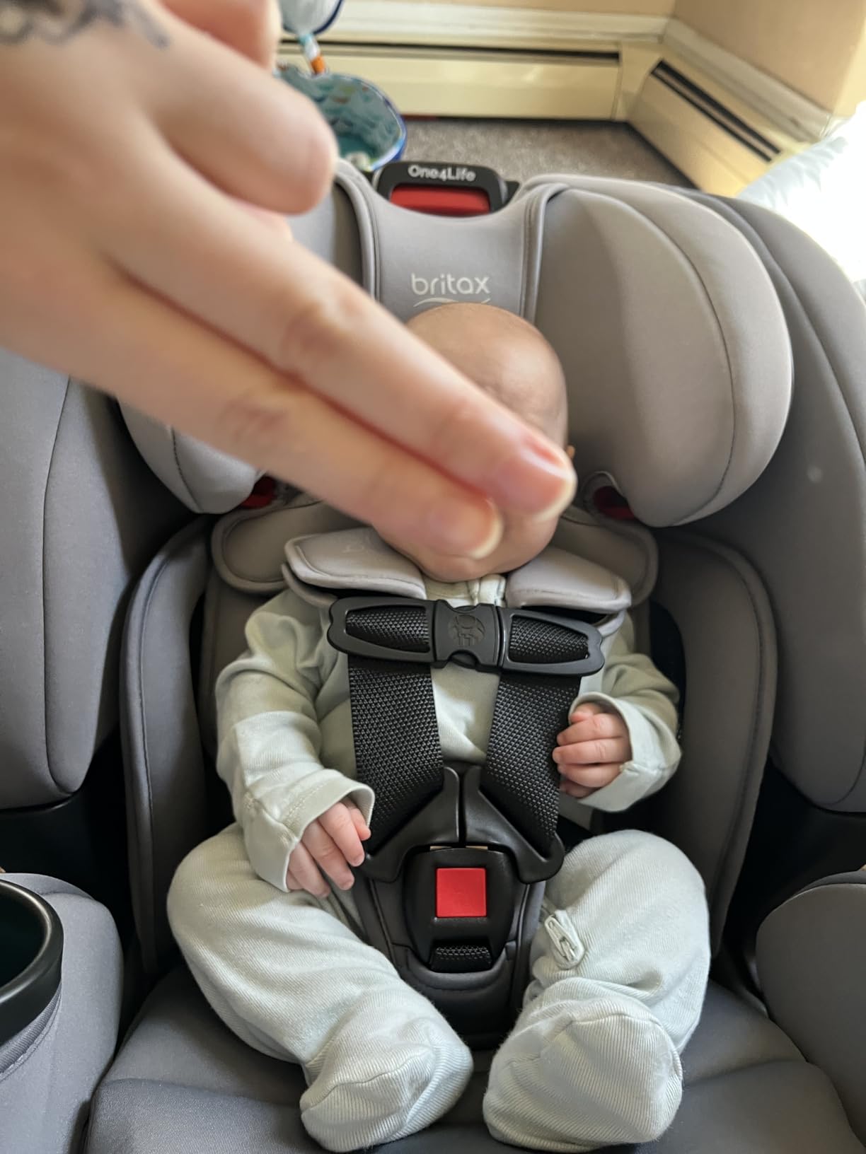 Britax One4Life All in One Car Seat, Up to 10 Years of Use - Mineral Gray | Rear & Forward Facing and Booster Mode; Extended Rear-Facing; Easy Installation With ClickTight, Breathable SafeWash Fabrics customer photo 1