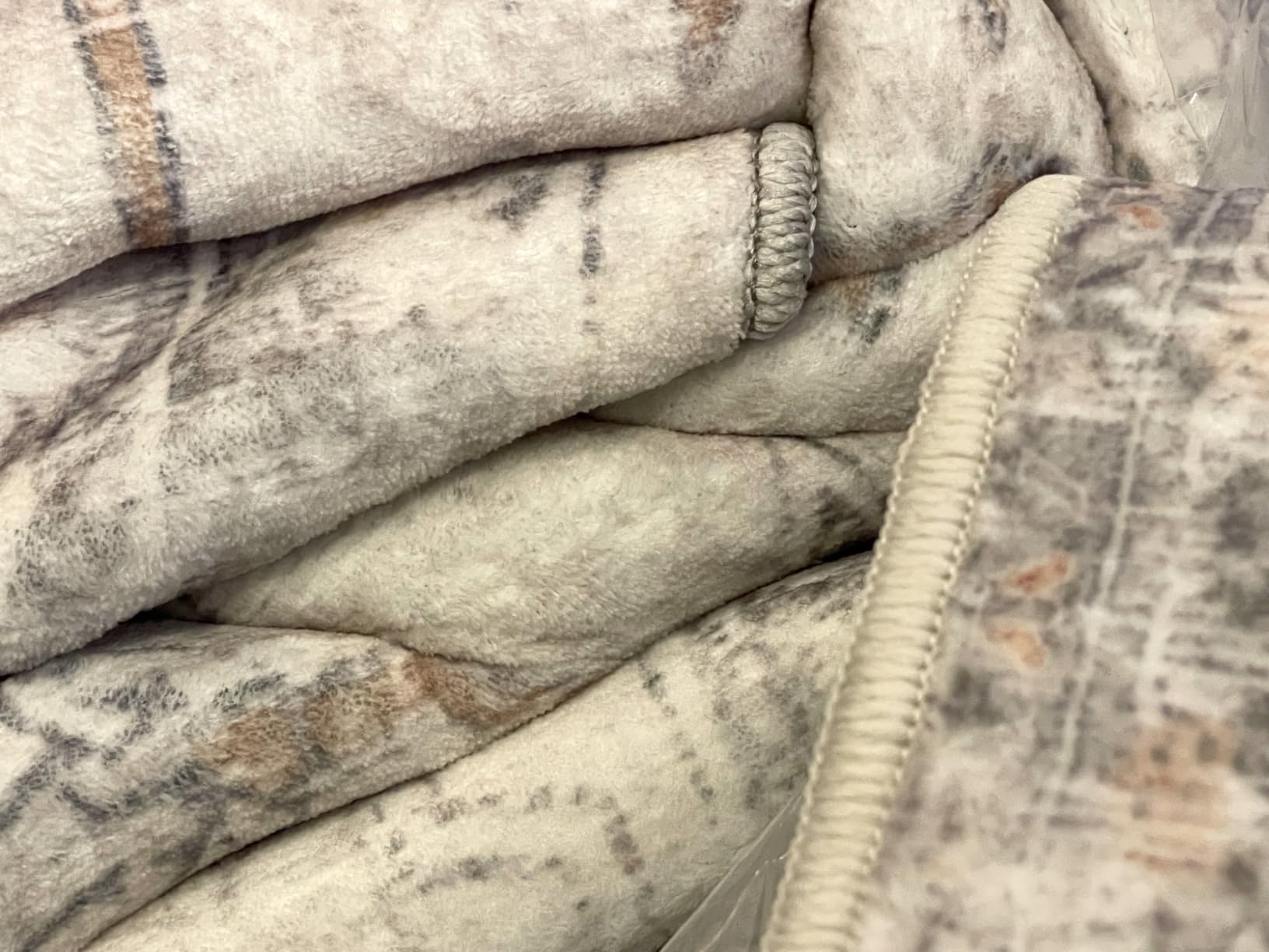 GENIMO 5X7 Washable Modern Area Rugs for Living Room, Non-Slip Low Pile Chenille Print Rug, Soft Rugs for Bedroom Dining Room Home Office, Dusk Tide customer photo 2