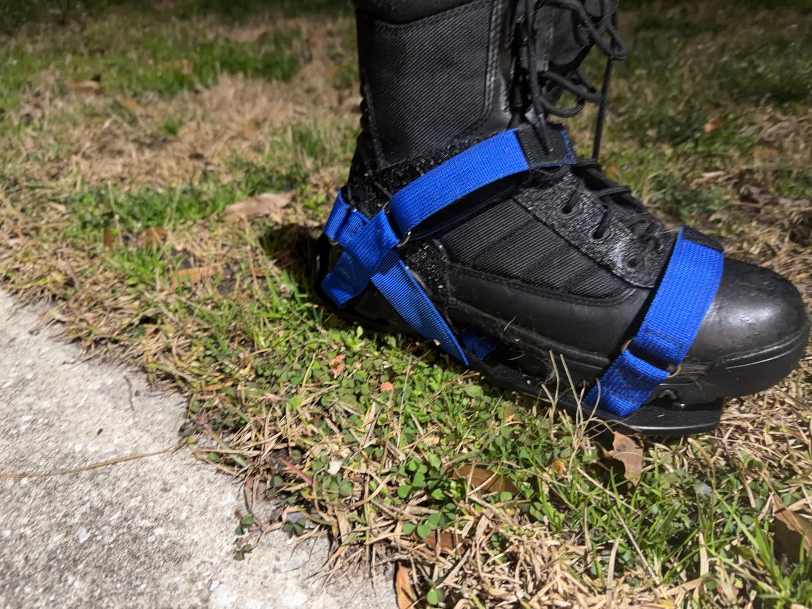 Briliantwerk Lawn Aerator Shoes | Yard Aerator Lawn Tool | Screed Shoes customer photo 1