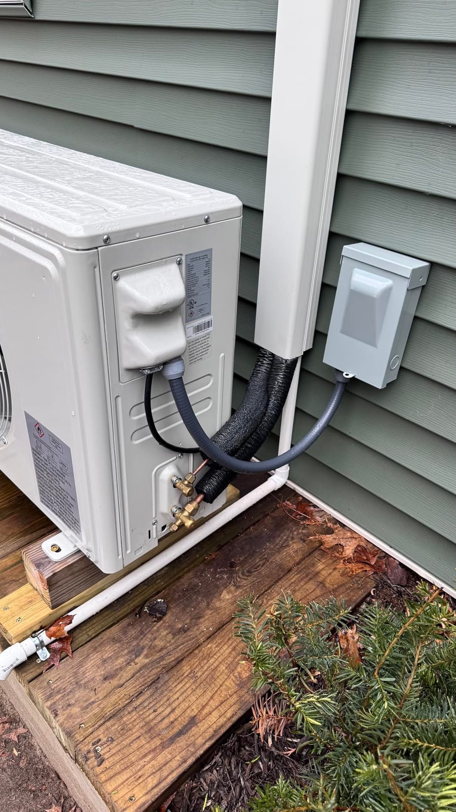 12000BTU Mini Split Air Conditioner Heat Pump, 19 SEER2 Inverter Compressor AC Unit Cools Rooms up to 750 Sq. Ft, 115V Ductless Split AC with Pre-Charged Condenser & Installation Kit(White) customer photo 2