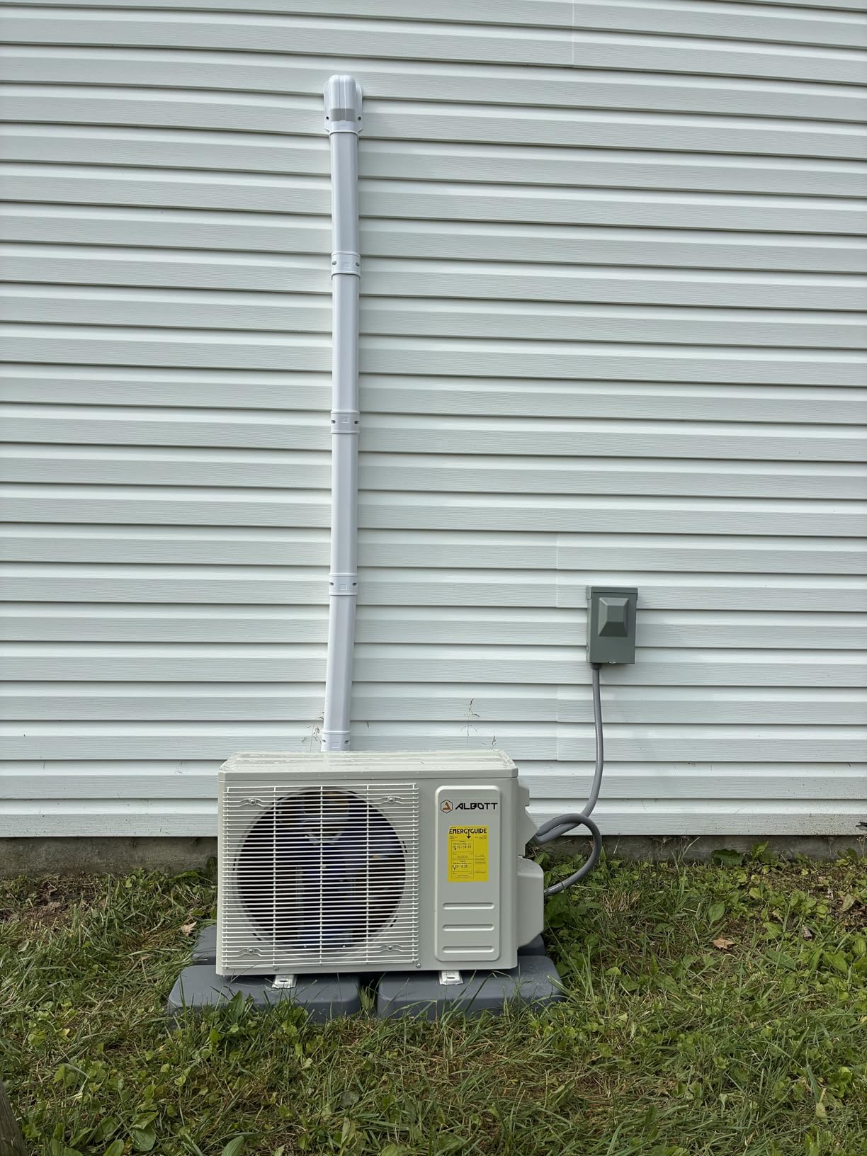 Albott Easy DIY Series 12,000 BTU 220V Mini Split AC & Heat Pump, 18 SEER2 customer photo 1