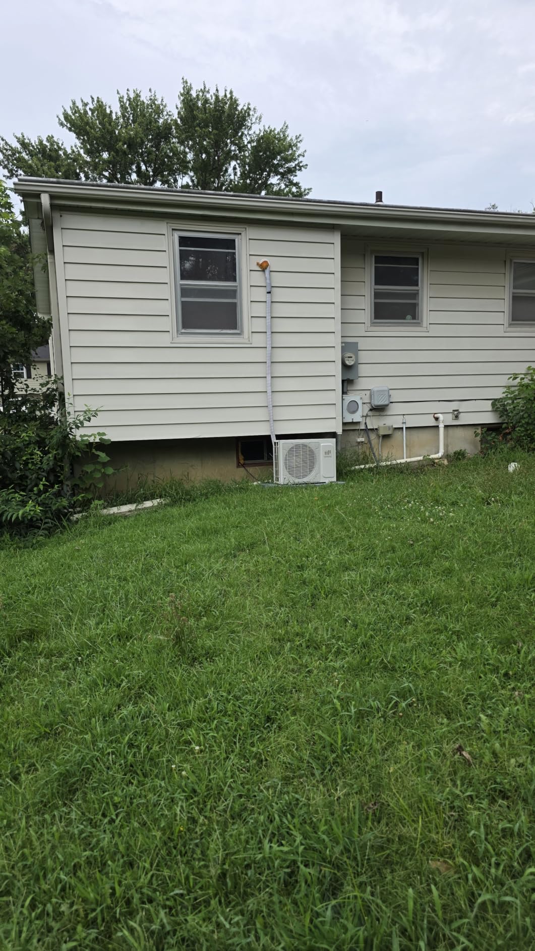 Upstreman 2 Zone Mini Split with Heat Pump, 9K+12K BTU, 23 SEER2, 230V customer photo 1