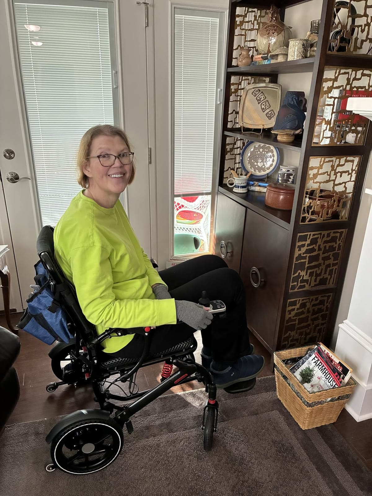 Electric Wheelchairs for Adults Foldable 36LBS Lightweight Frame,Airline Approval, 15 Miles Travel Range& 500W Brushless Motors Power Motorized for Seniors&Max Supports 350 LBS&LED Light-Silver Color customer photo 1