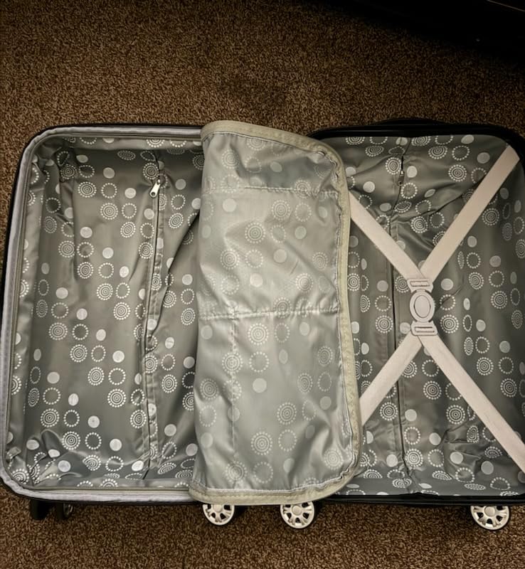 Rockland London Hardside Spinner Wheel Luggage, White, 3-Piece Set (20/24/28) customer photo 2