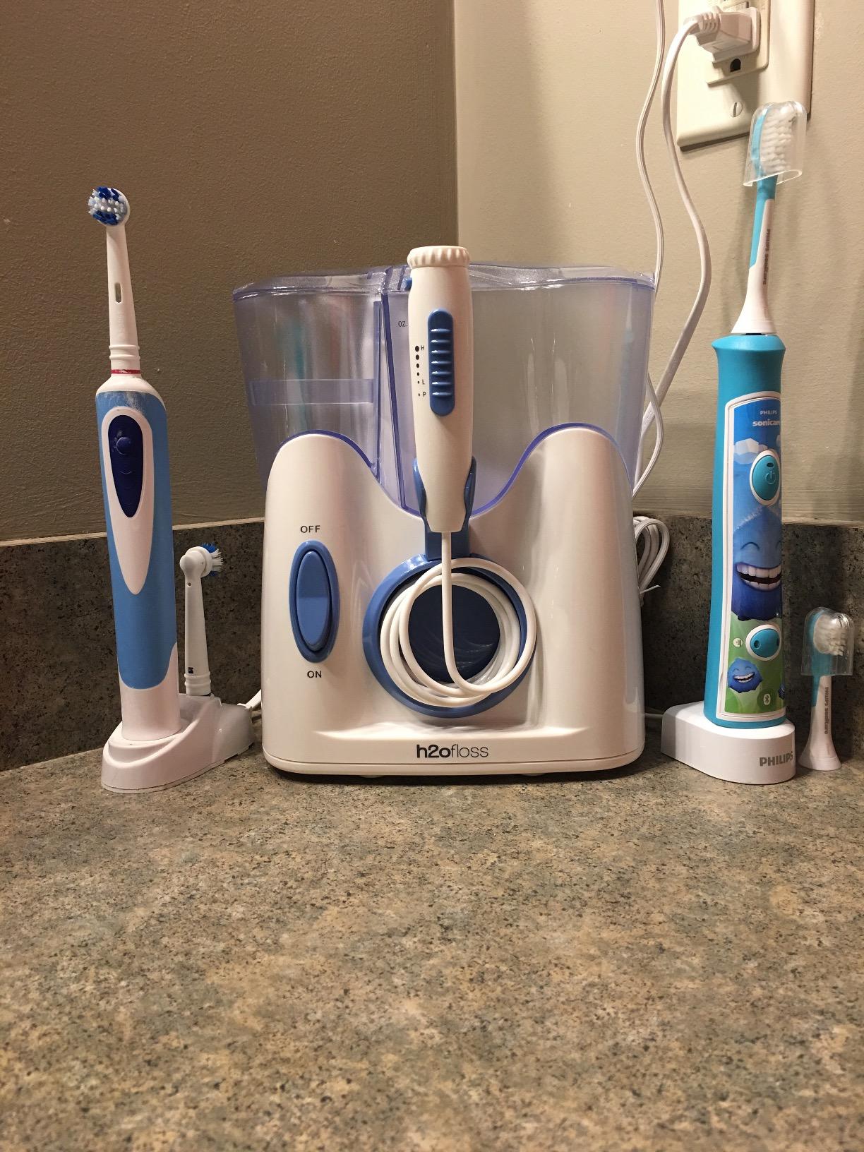 H2ofloss Countertop Water Flosser for Teeth, Oral Irrigator for Family Care customer photo 2