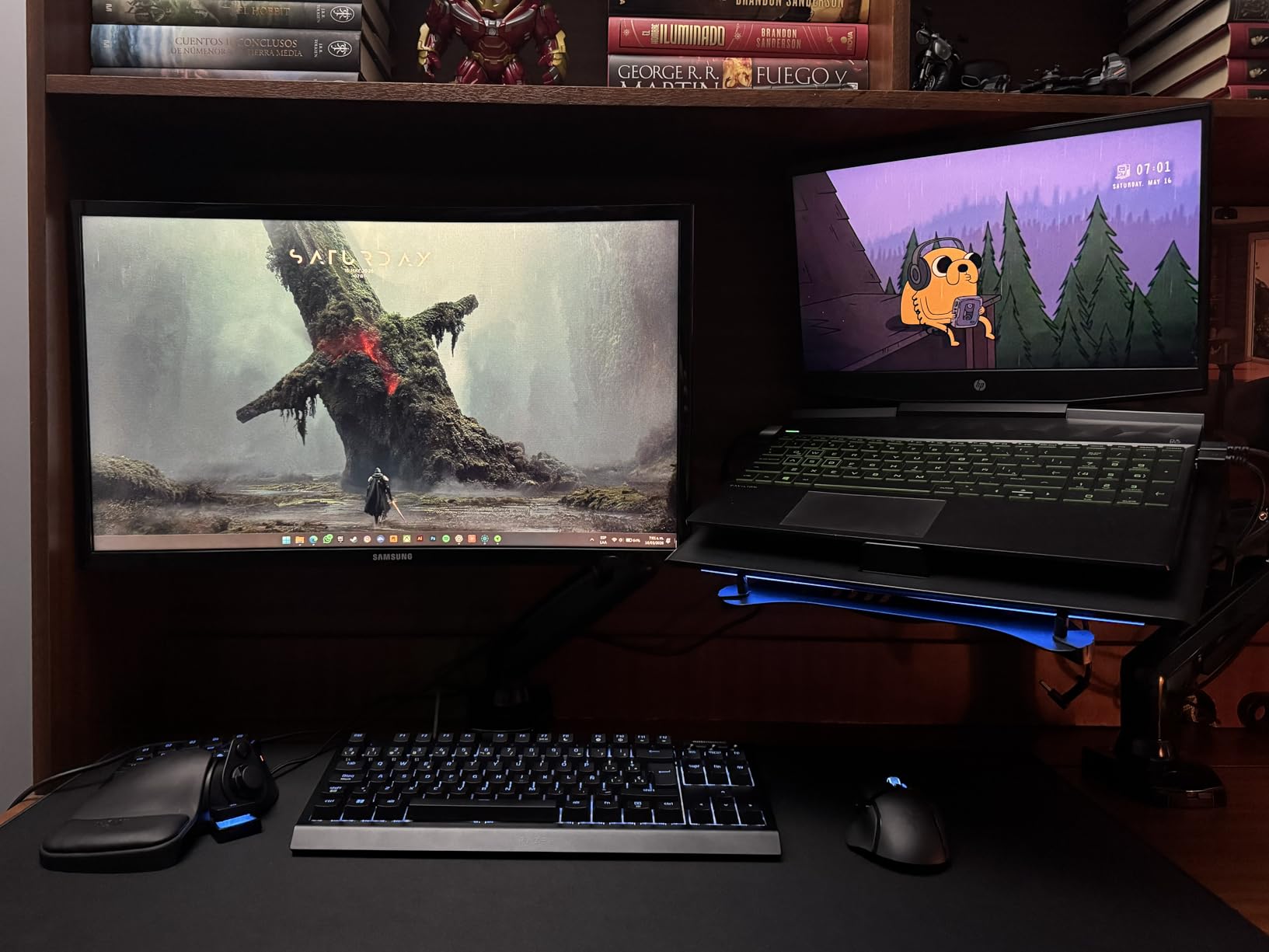 XXL Professional Large Mouse Pad & Computer Game Mouse Mat (35.4x15.7x0.12IN, 90x40 Black) customer photo 1
