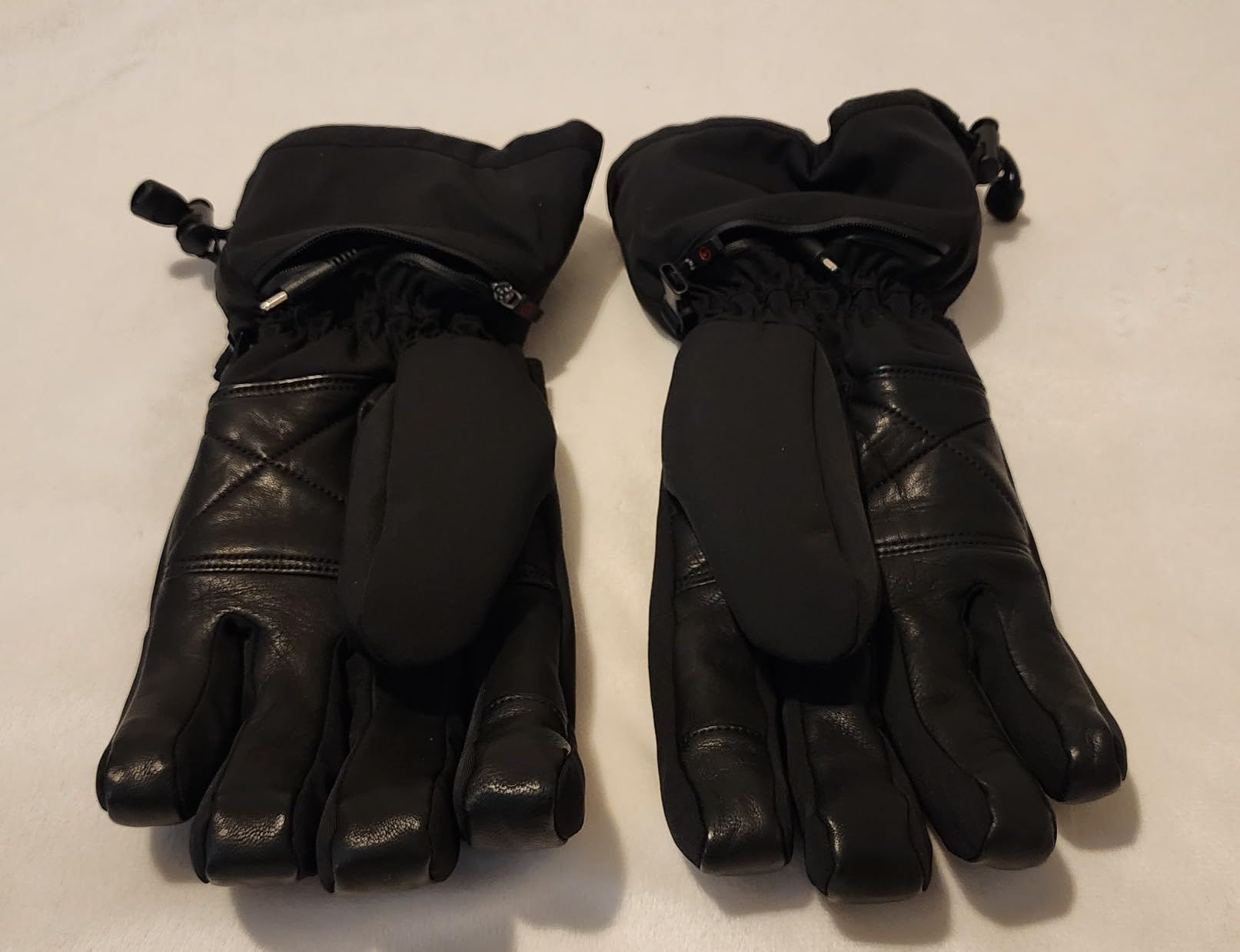 SAVIOR HEAT Heated Gloves for Men Women, Rechargeable Electric Heated Leather Skiing and Snowboarding Gloves customer photo 2