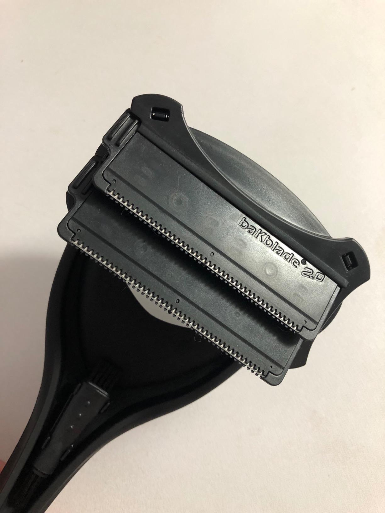 baKblade 2.0 PLUS - Back Shaver for Men (DIY), Ergonomic Handle, Shave Wet or Dry (Extra Blades Included) customer photo 2
