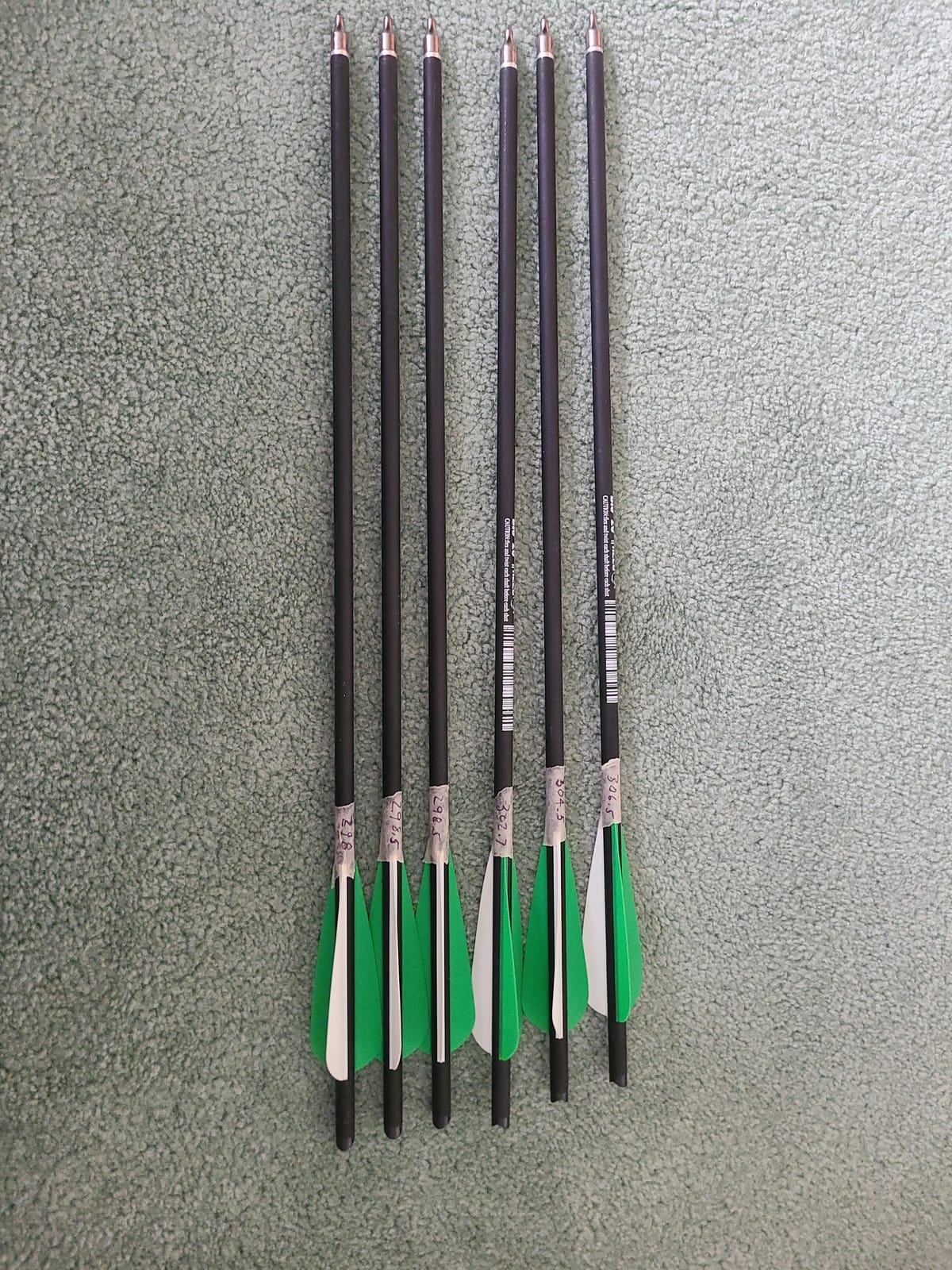 REEGOX Crossbow Bolts 16/18/20 inch Bio Crossbow Arrows with Moon Nocks and Removable Tips (Pack of 12) customer photo 1