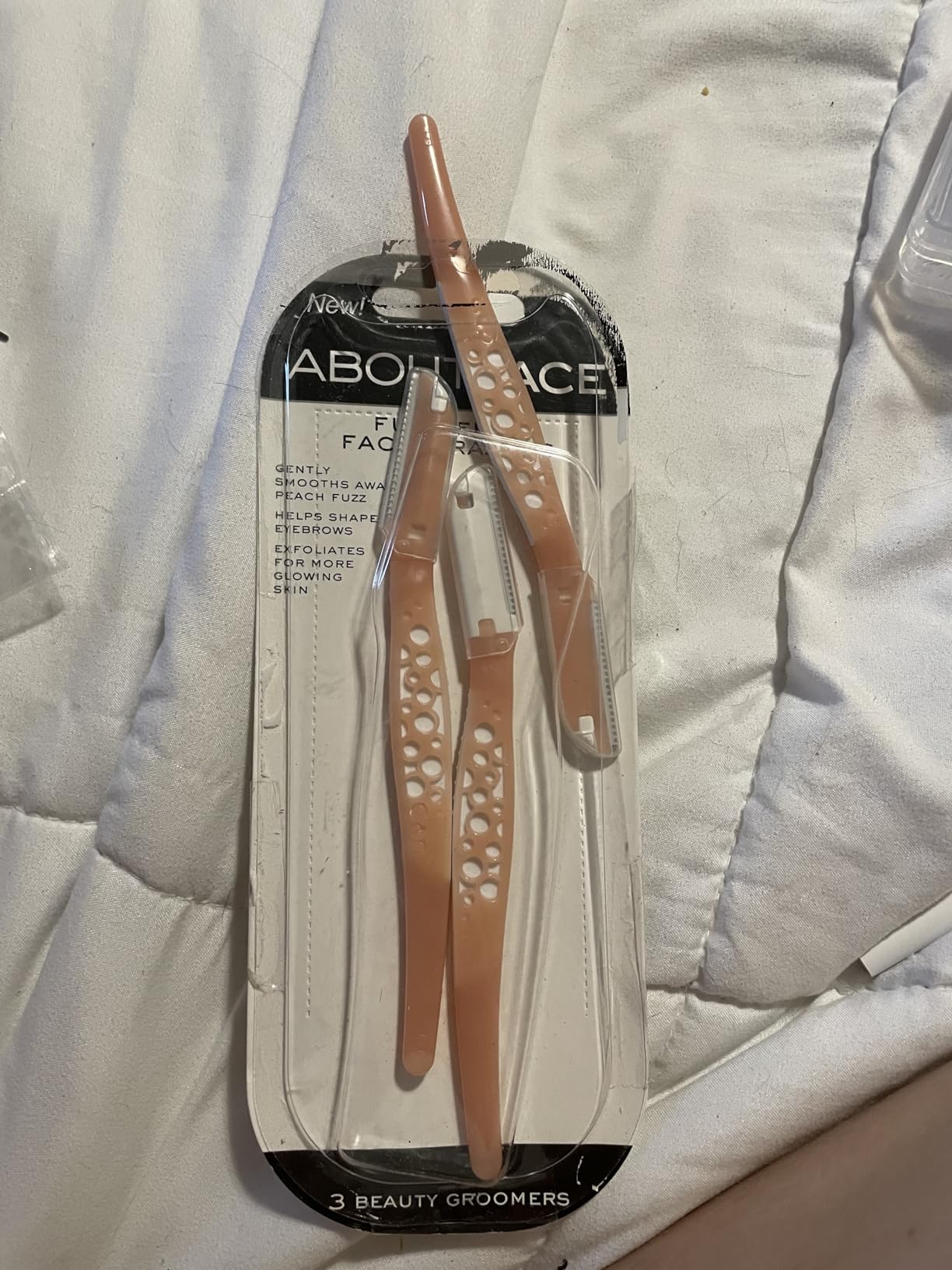 About Face Fuzz-Free Facial Razors - 3 Beauty Groomers for Hair Removal, Ideal for Shaving, Exfoliating, Dermaplaning and Brow Shaping, Japanese Steel Gently Removes Facial Hair customer photo 2