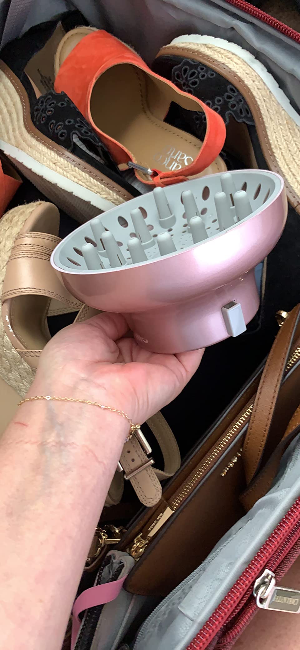 Universal Hair Diffuser “Super Sturdy” 1.7 Inch to 2.6 Inch for Natural Curly and Wavy Hair, Hair Dryer Attachment (Rose Gold) customer photo 1