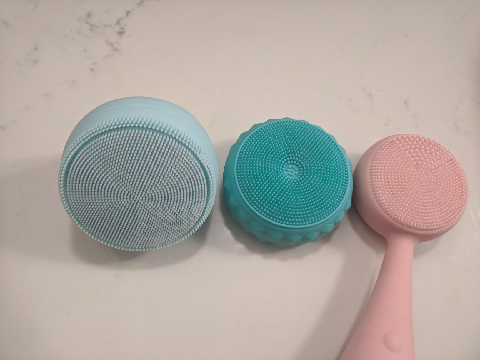 EZBASICS Silicone Facial Cleansing Brush, IPX7 Waterproof, Violet customer photo 2