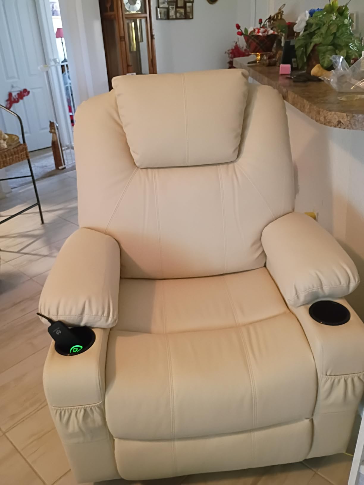 MCombo Large Power Lift Recliner Chair with Massage and Heat for Tall Elderly People, 3 Positions, Cup Holders, and USB Ports, Faux Leather 7516 (Large, Light Brown) customer photo 2