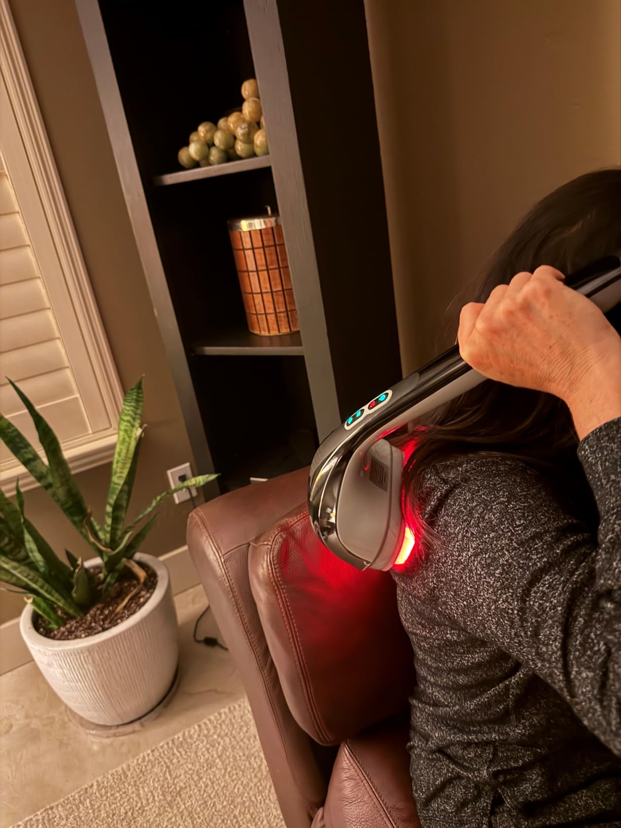 Snailax Cordless Handheld Back Massager with Heat, Percussion, Rechargeable customer photo 2