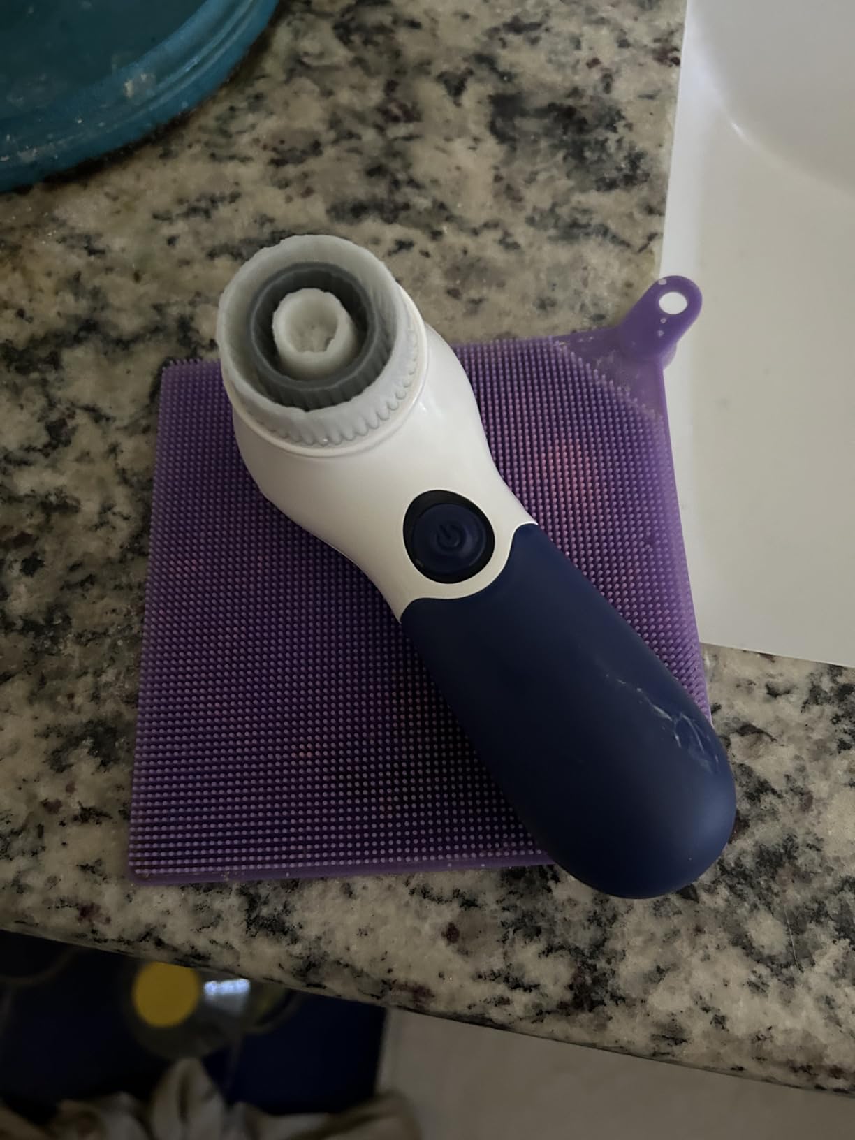 TOUCHBeauty Spin Brush Face Cleanser with 3 Brush Heads for Deep Cleansing Exfoliation and Massaging customer photo 1